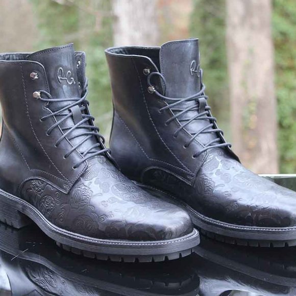 Robert Graham Abstraction Leather Boots Size 10.5